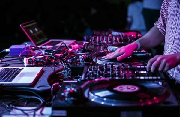Dj - Image 2